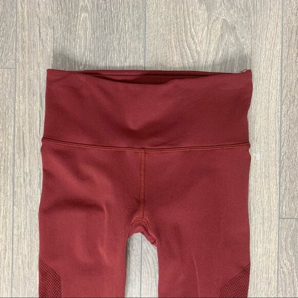 Lululemon Reveal 7/8  Tights Deep Rouge Leggings Mesh Dotted Seamless Size XS - Picture 5 of 16
